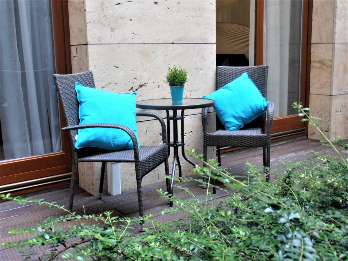 Blue Magic Apartment Boedapest Buitenkant foto